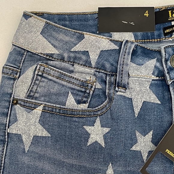 RESTOCKED! L & B Star Print Distressed Jean/Shorts - Picture 7 of 16